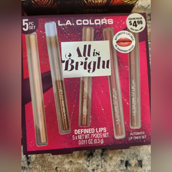 Makeup bundle ✨️ - Picture 5 of 5